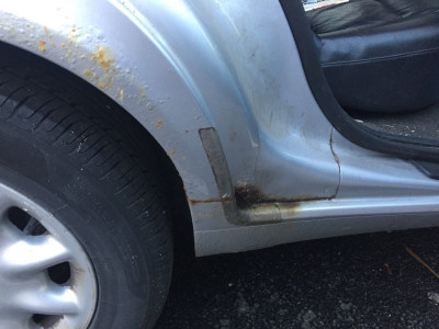 rust - R, door open.jpg