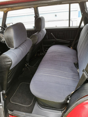 Interior nearside rear