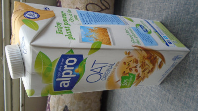 NF-Oat Original--package doesn't say &quot;milk&quot; mustn't be allowed!
