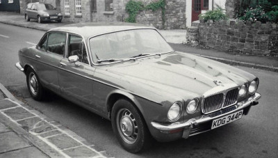Daimler Double six (2).jpg