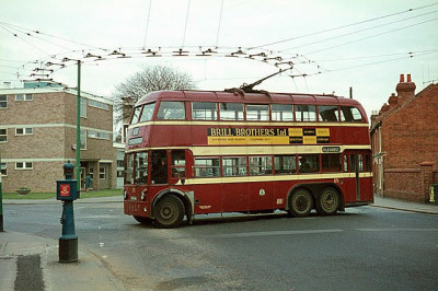 Reading_Trolleybus_at_Three_Tuns.jpg