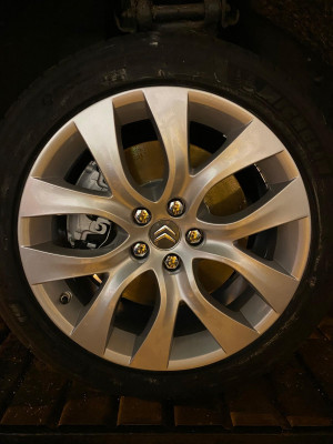Wheel 1.jpg
