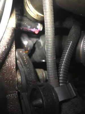 C4 coolant leak2.jpg