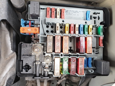 Engine-Bay-Fuse-Box