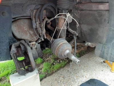 Hub and wishbone removed...