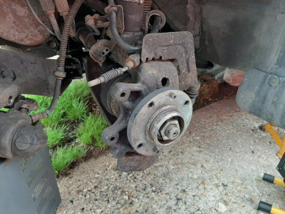 Hub fitted...
