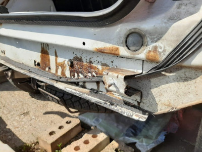 Bent inner bumper bracket