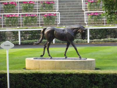 'Yeats' bronze.  This horse won the Royal Ascot Gold Cup four times.