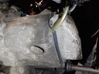 The filer/level hole in the gearbox