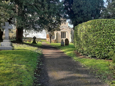 Clifton Reynes Churchyard