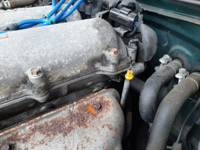 mx5oilleak.jpg
