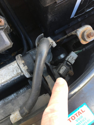 Location of induction air pressure sensor