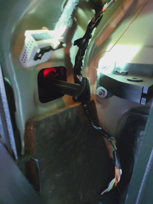 Wiring rear left car