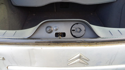 1) Lower half - window open.jpg