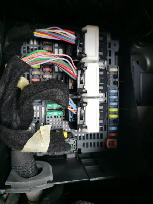 Engine bay fuse box
