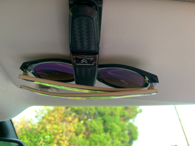 Ali Glass Holder B.PNG