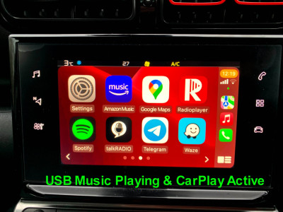CarPlay and USB Active.jpg