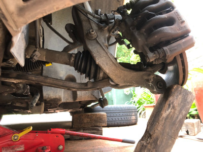 trusty 4 by 3 hardwood supporting the hub with CV joint detached