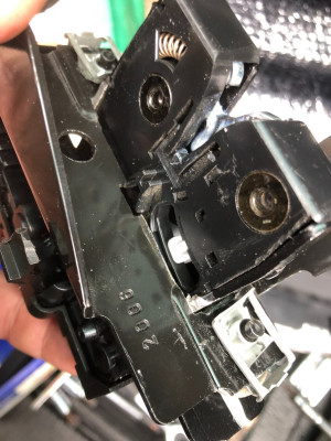 Renault lock in Peugeot bracket as fitted after mods