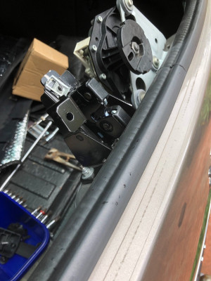 Renault lock as fitted