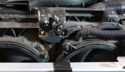 bonnet catch sample pic
