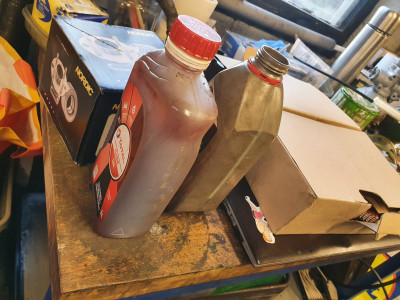 I had to use an old LHM bottle to take 250ml of the LDS there was so much!