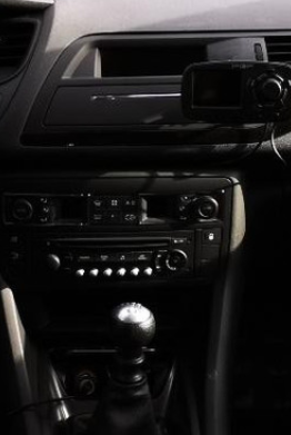 Citroen c5 radio.png