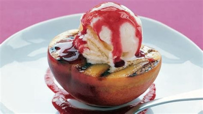 BFTW A grilled peach melba!!