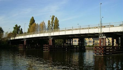 Old Walton Bridge