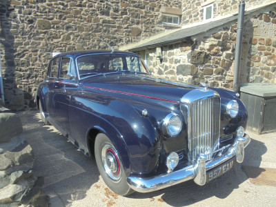 Probably a Bentley Type S Saloon