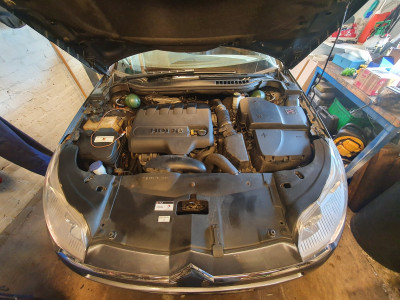 Fitted with temporary LHM spheres - Xantia hydractive corner fronts. Interesting difference in ride with these.