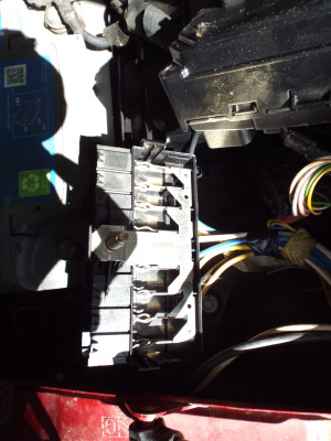 Fuse box with main busbar in place