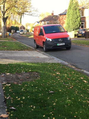 Skull's - Postie