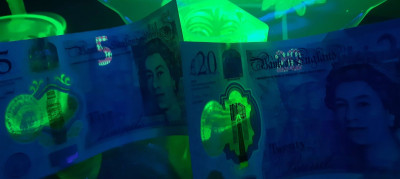 UV bank notes - own work