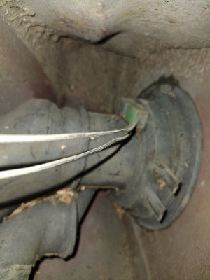 Terrible image of filler neck end + sensor