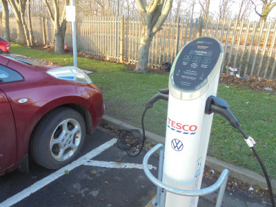 Tesco's 7kW posts 28p/kWh