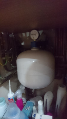 Auxiliary expansion vessel