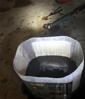 Oil-bucket.png