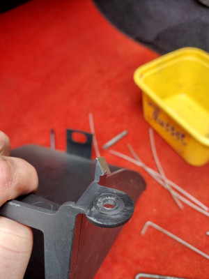 CD changer clips  - right