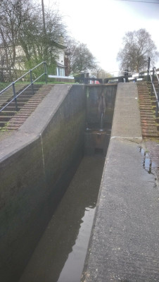 Grindley Brook lock 2, towards the upper gate (clearly showing the cill)