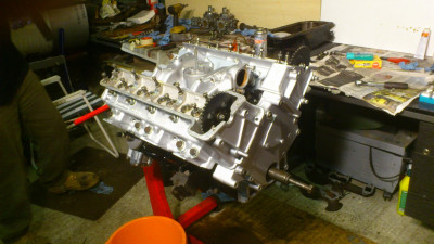 MTM Original - From the front with the heads back on