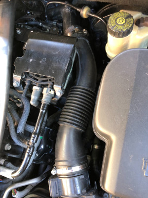 rear turbo intake pipe with both clapms.jpg