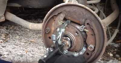 406 Drum Brake Plate.PNG