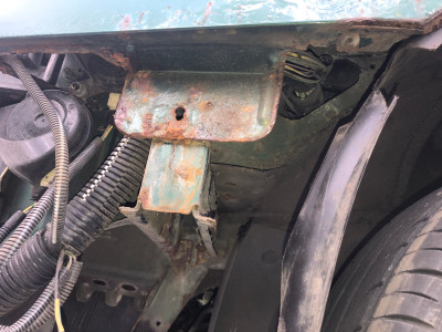 Skull’s - Bumper removed to reveal rust patches