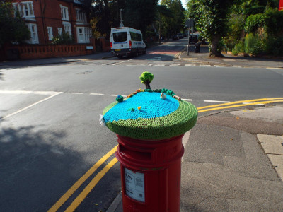 Post box topper, angle 2