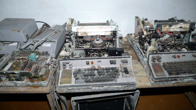 One careful owner, needs recommissioning. 444 - own work