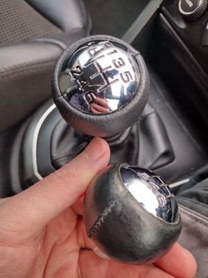 Shiny knob