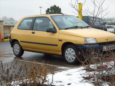 Morrisons Car Park Clio MkI