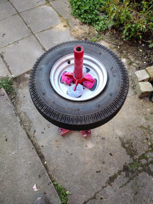 New tyre on repainted old rim