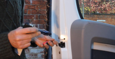 lock_manual.jpg